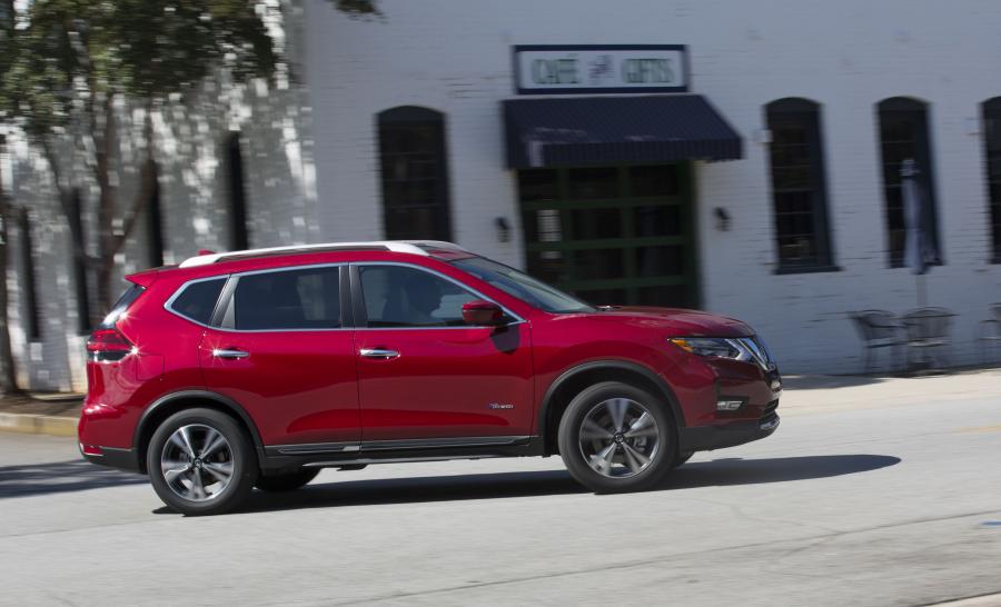  Nissan Rogue Hybrid 2016 года  (фото 11 из 36)